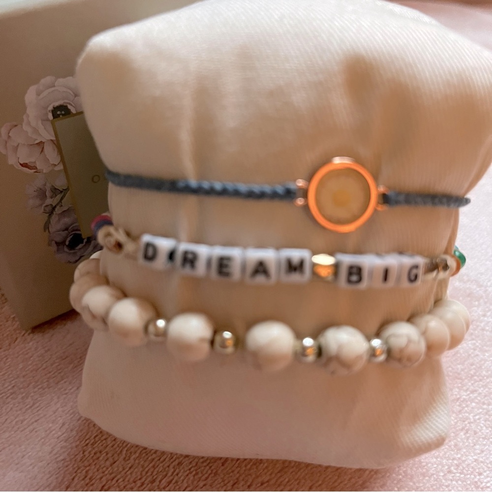 dream big bracelet stack